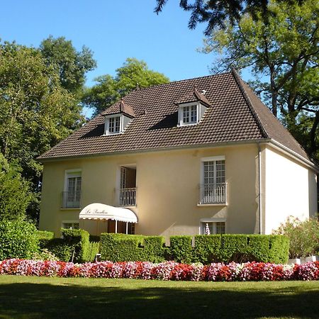 Chateau De Rigny Menthon-Saint-Bernard Exterior foto